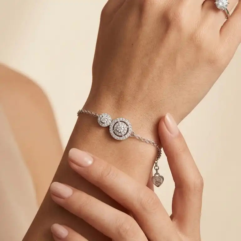 The Victoria Cluster bracelet