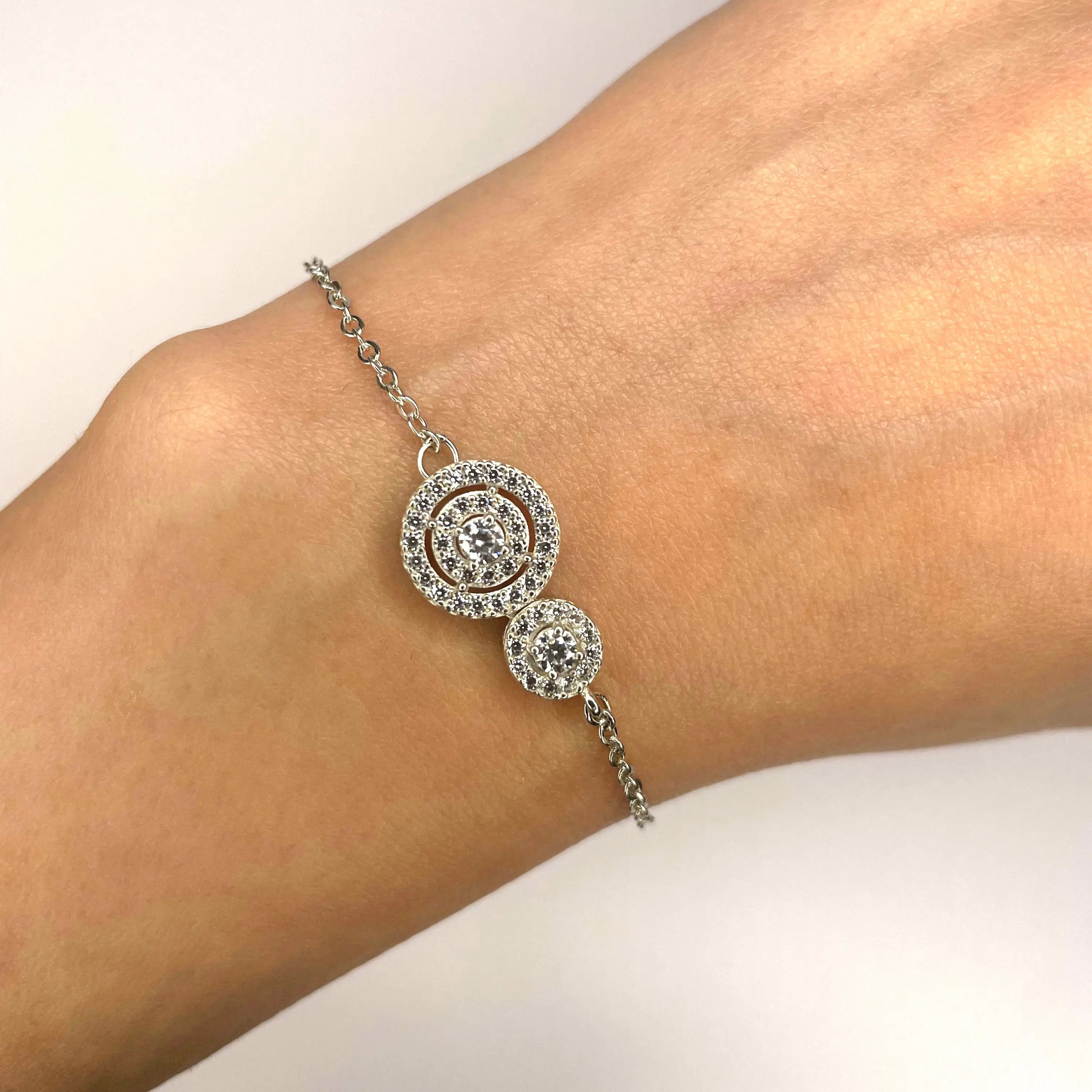 The Victoria Cluster bracelet