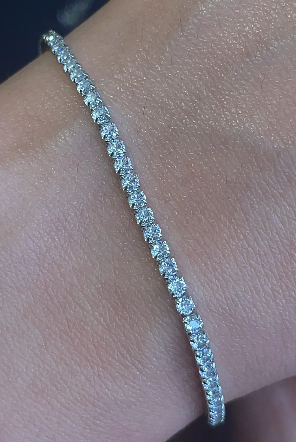 Tennis bracelet