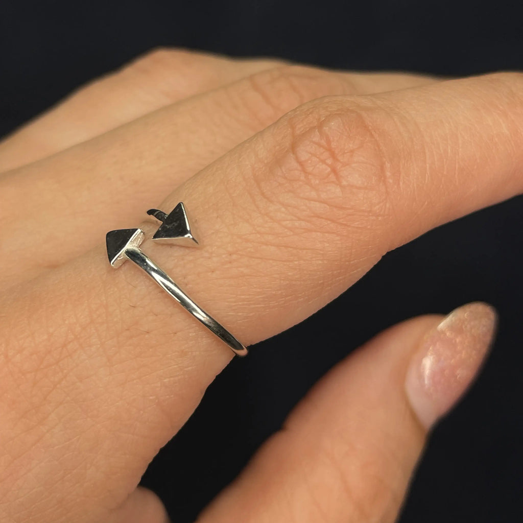 Twin Arrow Ring (Adjustable)