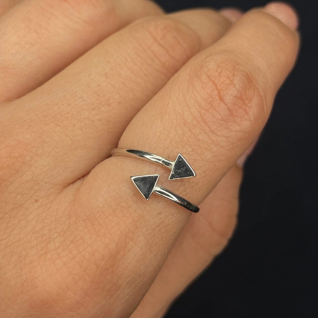 Twin Arrow Ring (Adjustable)
