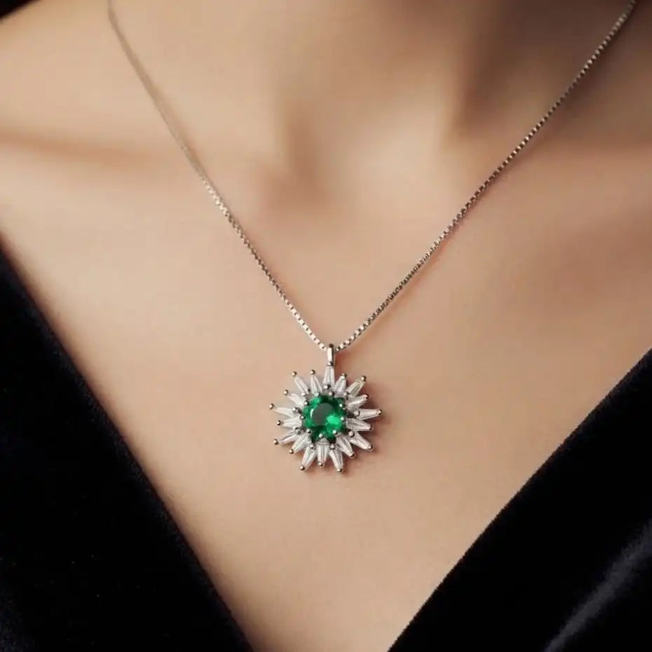 The Empress Baguette Starburst Green