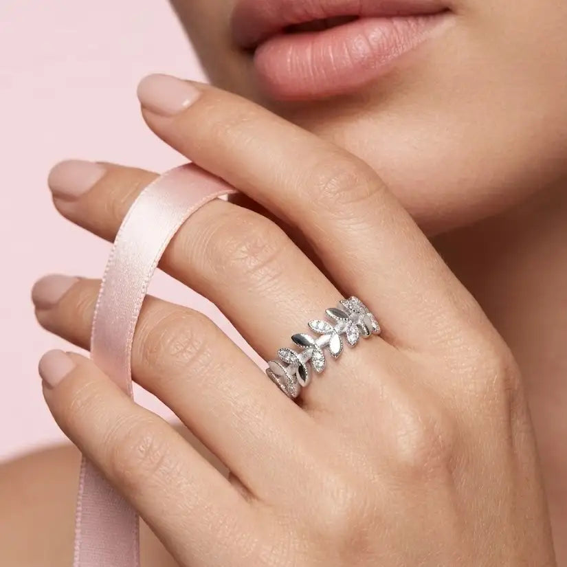 Leaf Ring 1 side zircon